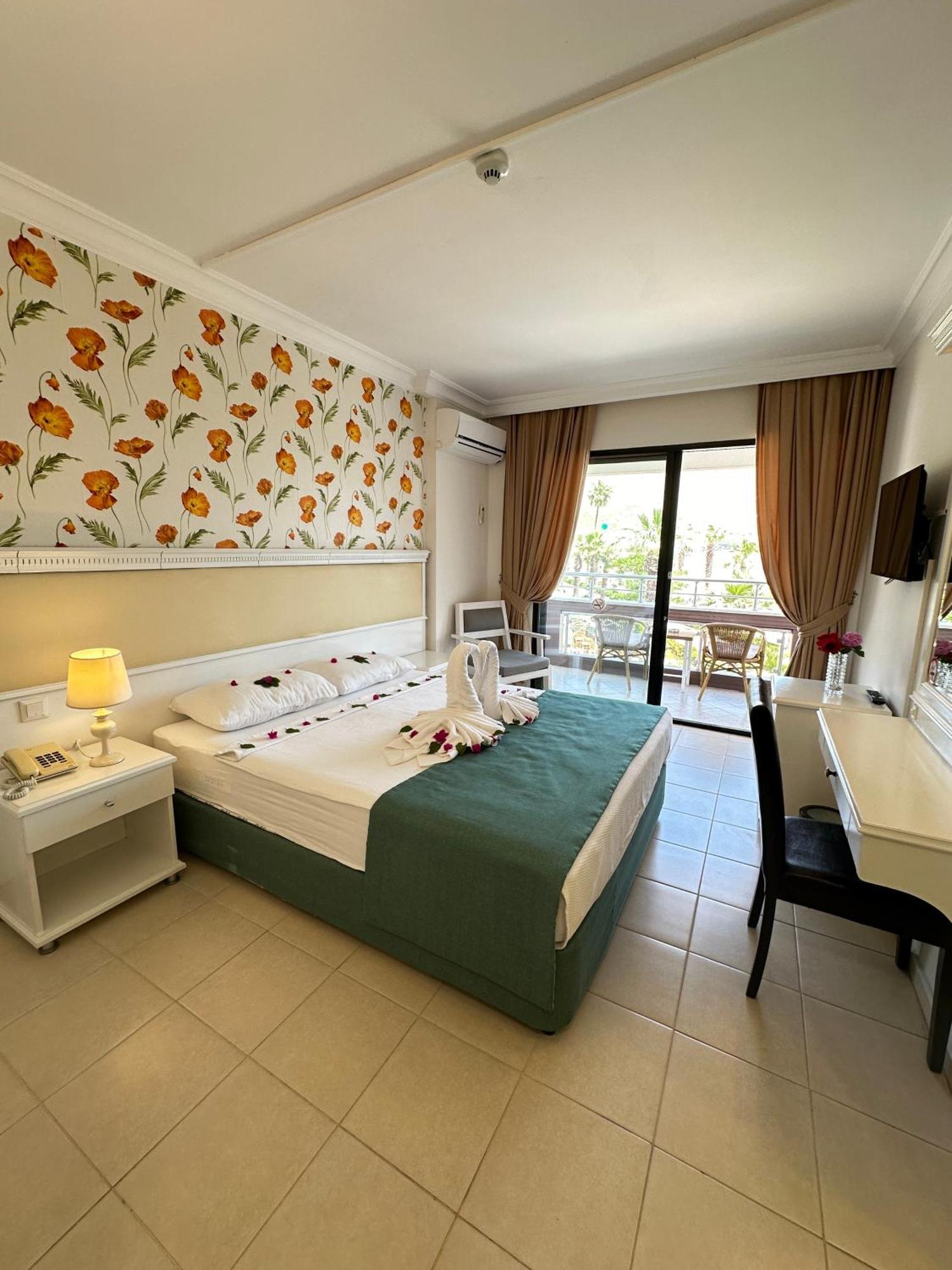 Hotel Chateau De Ville Μαρμαρίς Εξωτερικό φωτογραφία